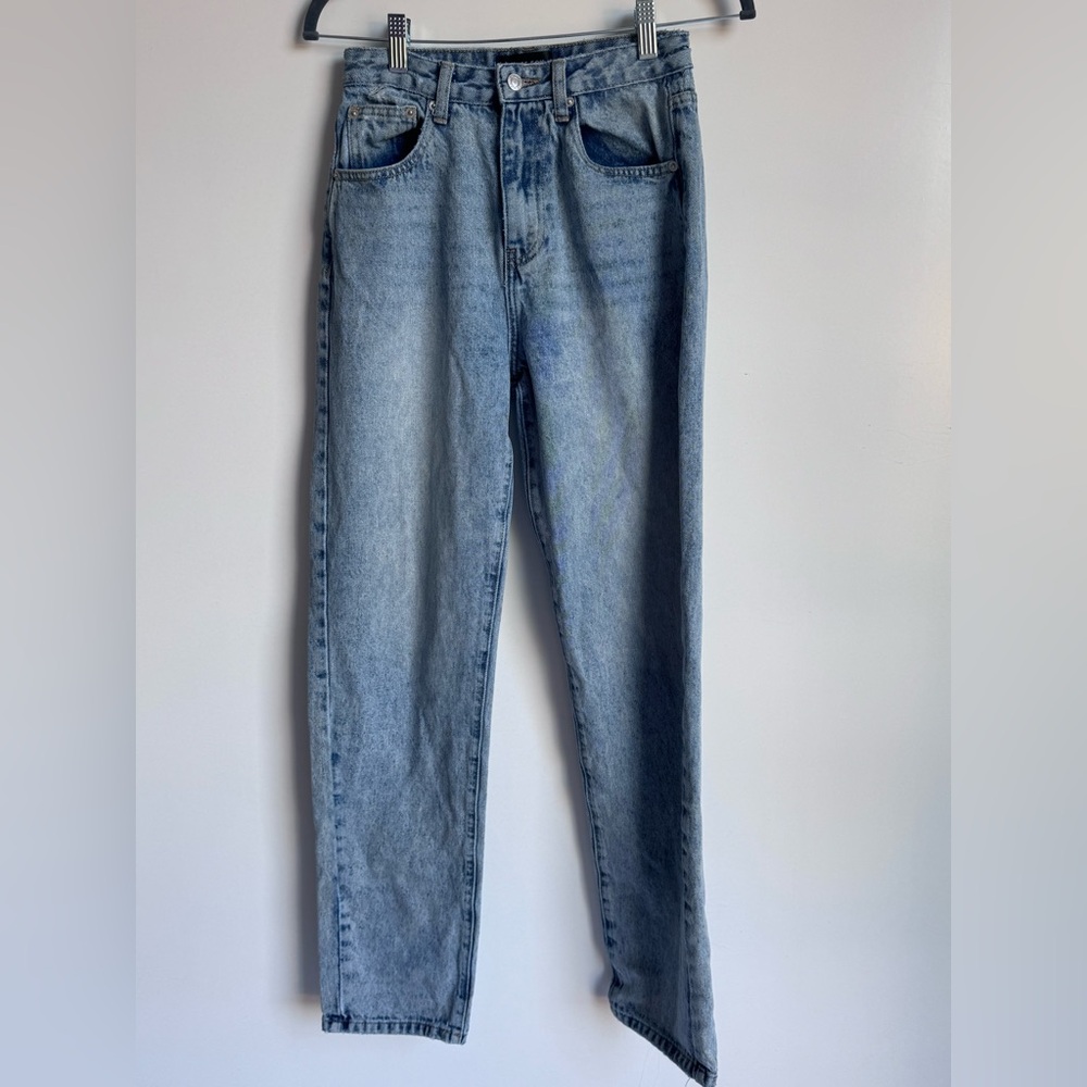White Fox Boutique High Rise Blue Jeans wide leg size‎ small 0 cigarette Jean
